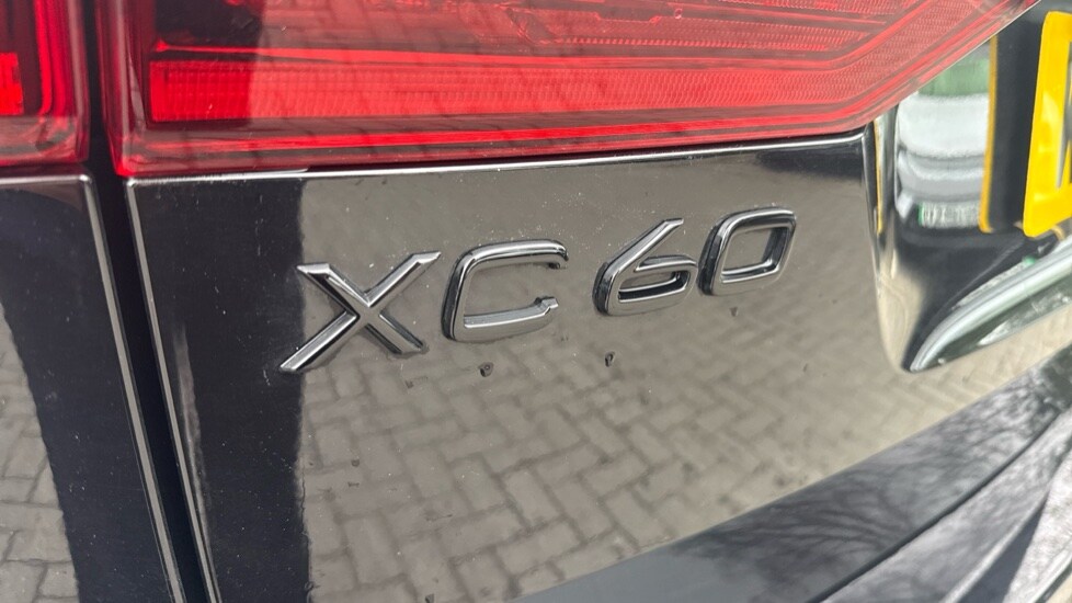 Used Volvo XC60 2025 for sale - 78049803: Photo 31