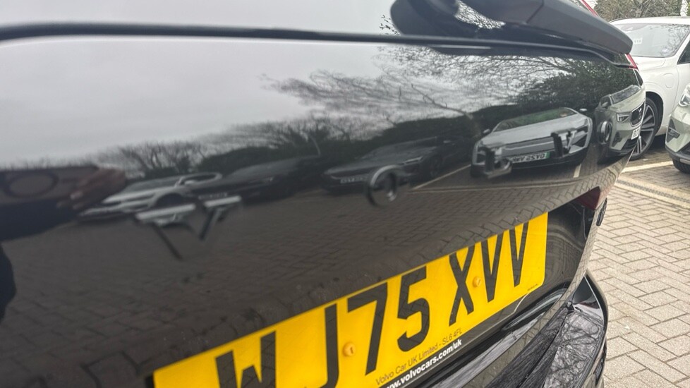 Used Volvo XC60 2025 for sale - 78049803: Photo 32