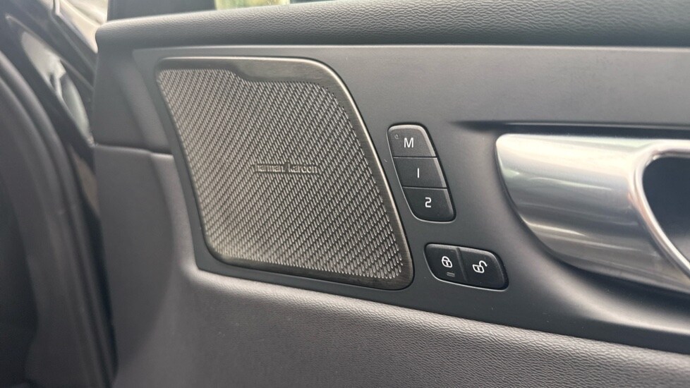 Used Volvo XC60 2025 for sale - 78049803: Photo 37