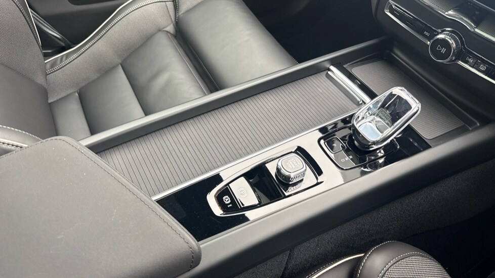 Used Volvo XC60 2025 for sale - 78049803: Photo 39