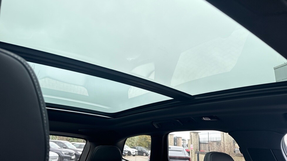 Used Volvo XC60 2025 for sale - 78049803: Photo 44