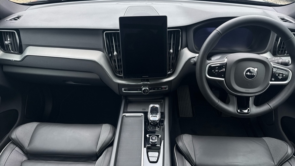 Used Volvo XC60 2025 for sale - 78049803: Photo 5