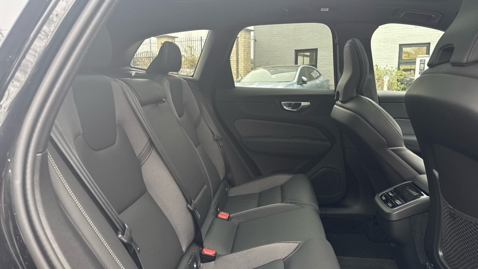 Used Volvo XC60 2025 for sale - 78049803: Photo 6