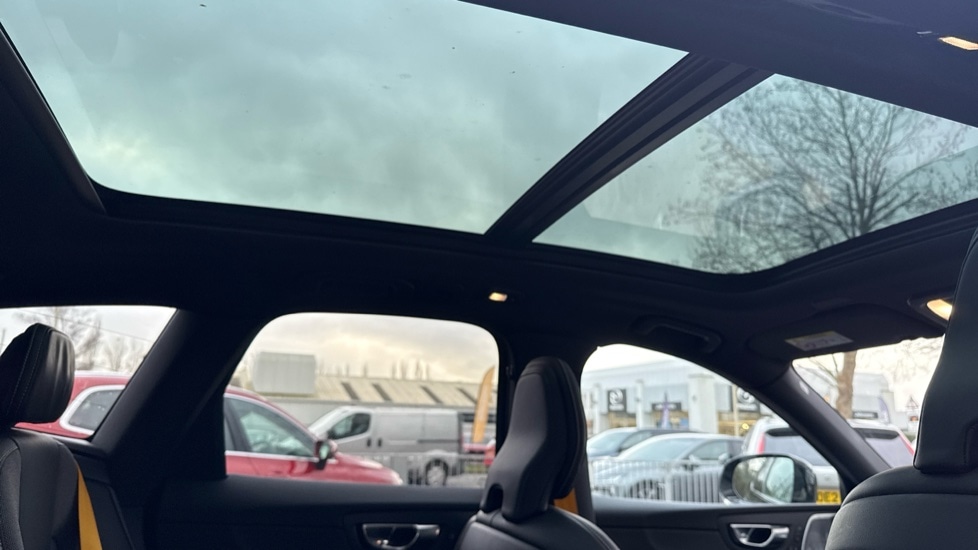 Used Volvo XC60 2021 for sale - 77137743: Photo 21