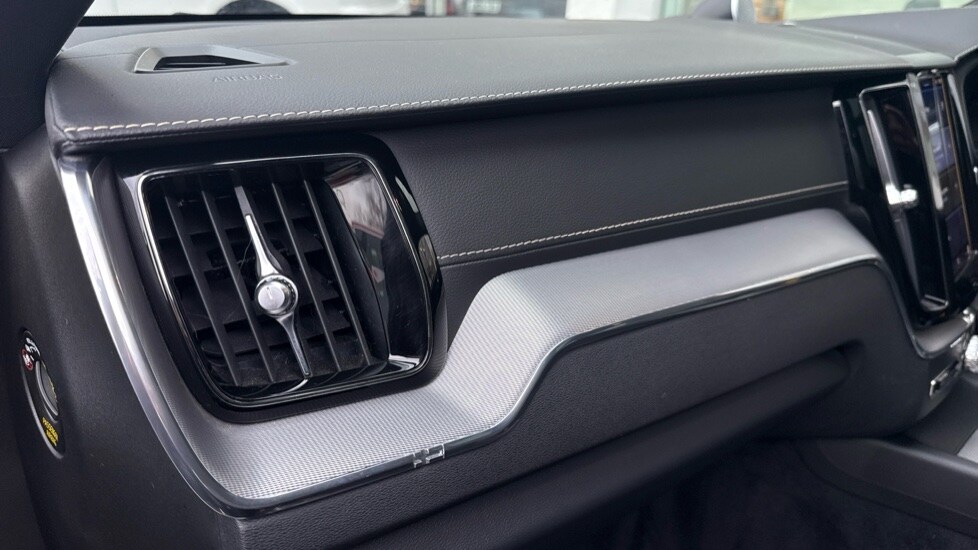 Used Volvo XC60 2021 for sale - 77137743: Photo 31