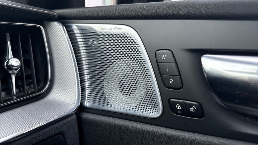 Used Volvo XC60 2021 for sale - 77137743: Photo 34