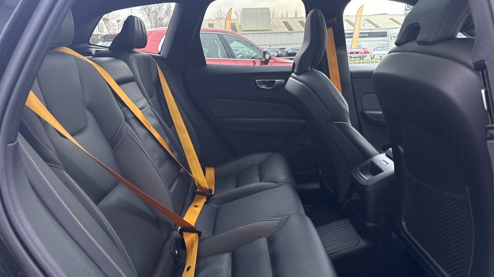 Used Volvo XC60 2021 for sale - 77137743: Photo 6