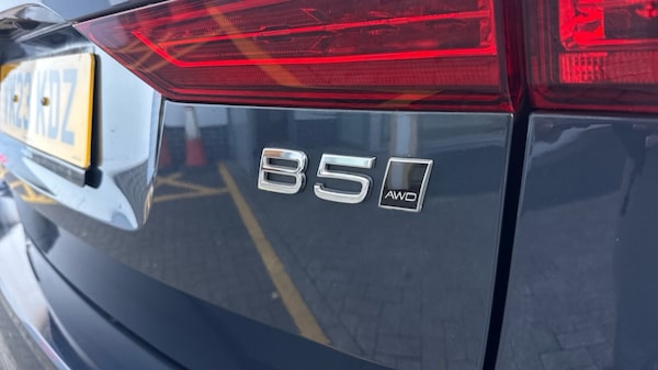 Used Volvo XC60 2023 for sale - 76176267: Photo 18