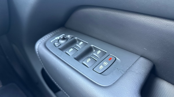 Used Volvo XC60 2023 for sale - 76176267: Photo 38