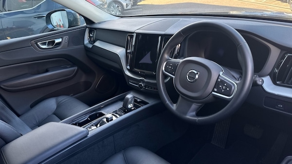 Used Volvo XC60 2023 for sale - 76176267: Photo 4