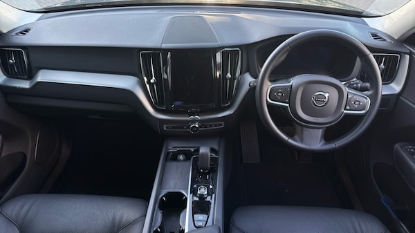 Used Volvo XC60 2023 for sale - 76176267: Photo 5