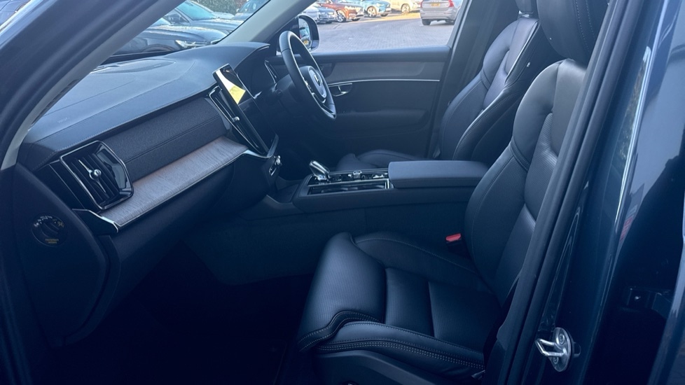 Used Volvo XC90 2025 for sale - 77269299: Photo 23