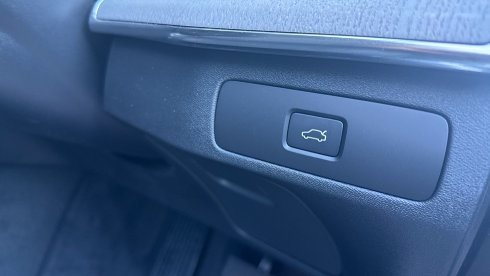 Used Volvo XC90 2025 for sale - 77269299: Photo 44