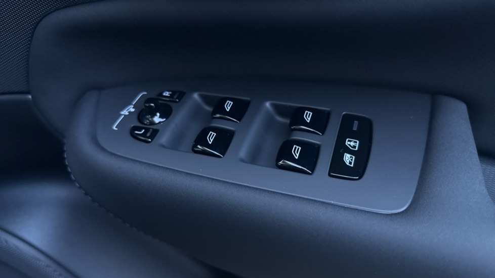 Used Volvo XC90 2025 for sale - 77269299: Photo 46