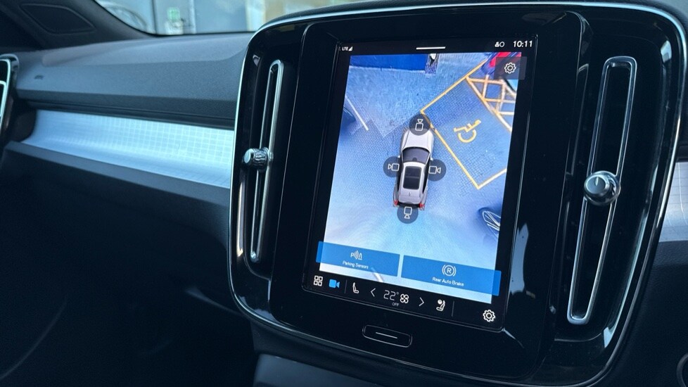 Used Volvo XC40 2023 for sale - 76487132: Photo 35