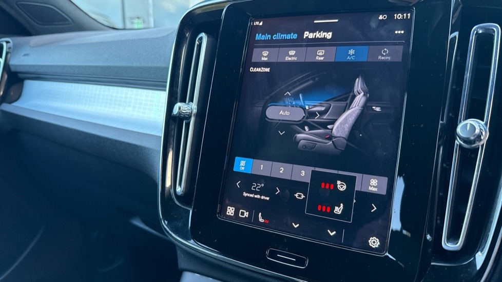 Used Volvo XC40 2023 for sale - 76487132: Photo 37