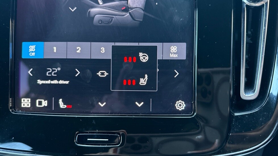 Used Volvo XC40 2023 for sale - 76487132: Photo 38