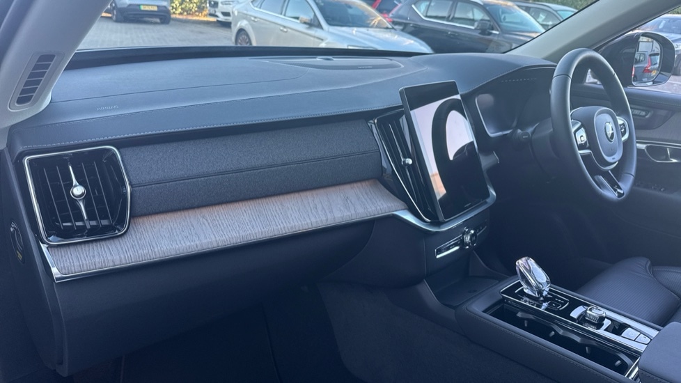 Used Volvo XC90 2025 for sale - 77067796: Photo 27