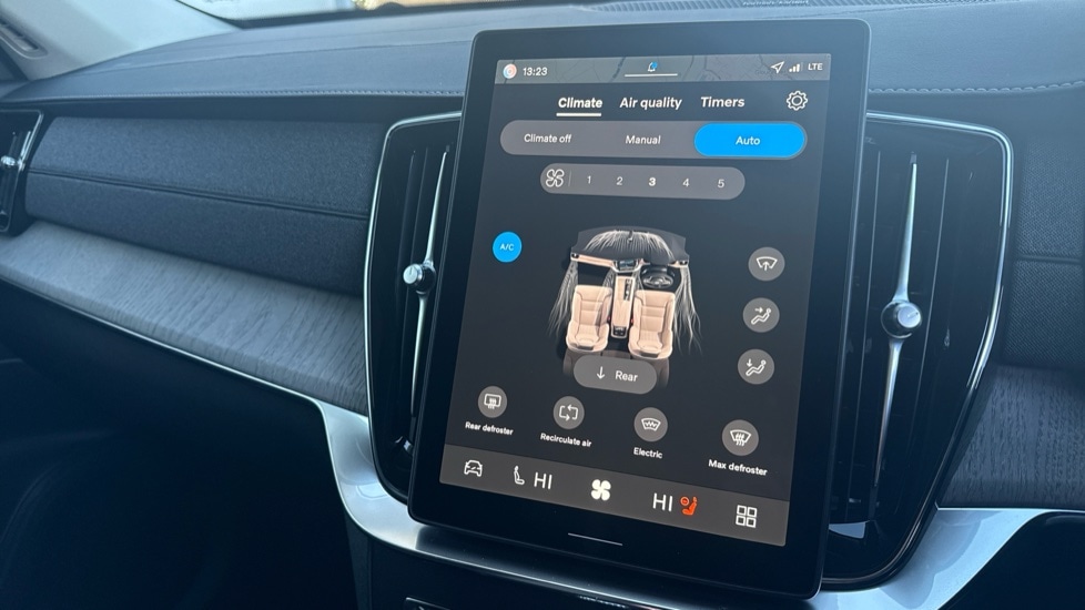 Used Volvo XC90 2025 for sale - 77067796: Photo 60