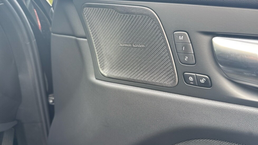 Used Volvo XC60 2025 for sale - 75860166: Photo 26