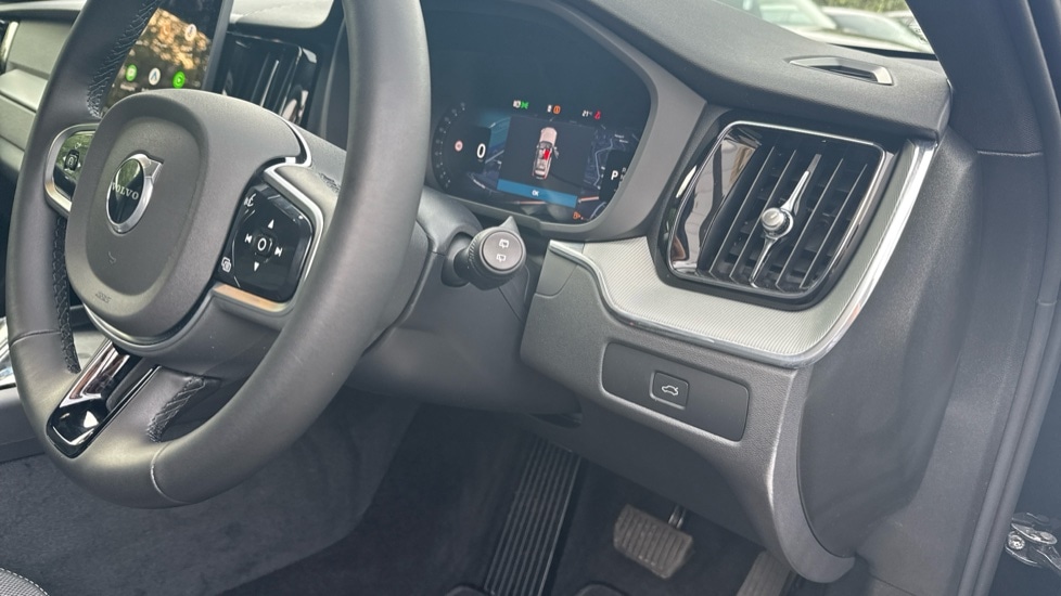 Used Volvo XC60 2025 for sale - 75860166: Photo 27