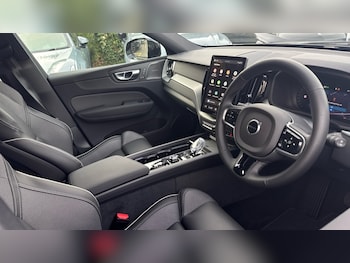 Used Volvo XC60 2025 for sale - 75860166: Photo