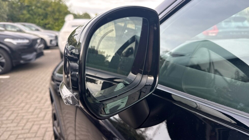 Used Volvo XC60 2025 for sale - 75860166: Photo 56
