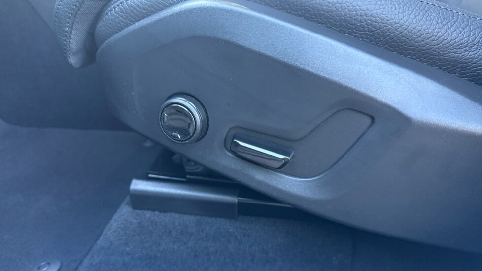 Used Volvo XC60 2025 for sale - 76696393: Photo 20