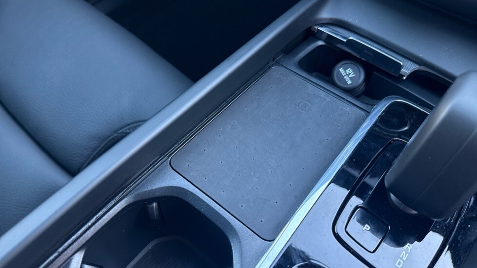 Used Volvo XC60 2025 for sale - 76696393: Photo 48