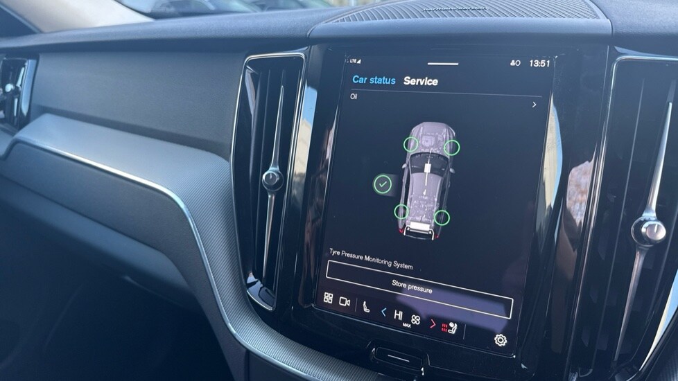 Used Volvo XC60 2025 for sale - 76696393: Photo 56