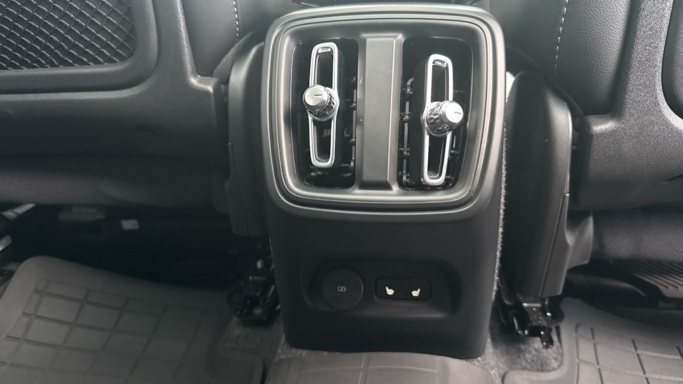 Used Volvo XC40 2025 for sale - 77771155: Photo 47