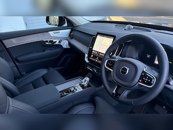 Used Volvo XC90 2025 for sale - 77063406: Photo