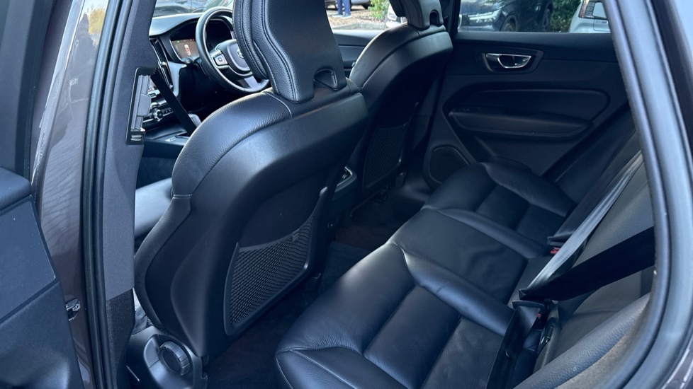 Used Volvo XC60 2022 for sale - 76842020: Photo 26