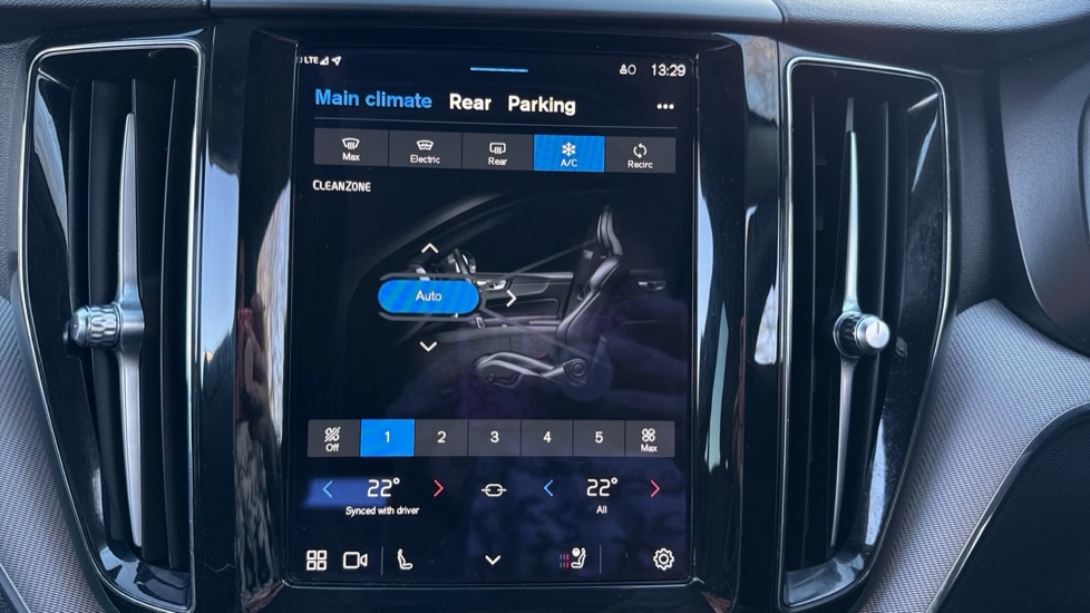 Used Volvo XC60 2022 for sale - 76842020: Photo 36