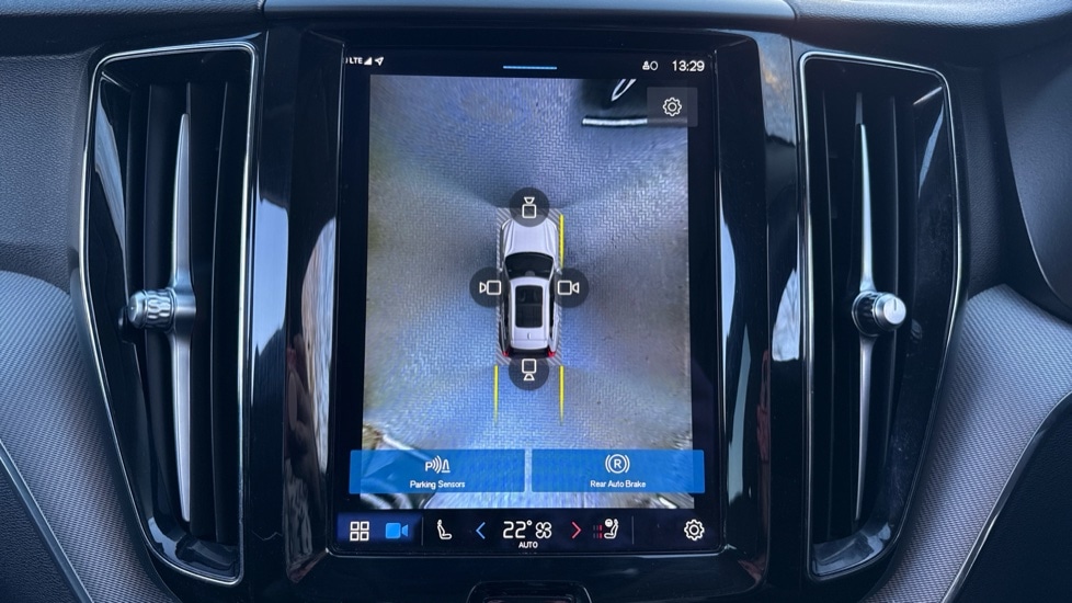 Used Volvo XC60 2022 for sale - 76842020: Photo 39