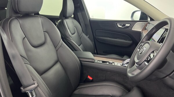 Used Volvo XC60 2024 for sale - 76018086: Photo 16