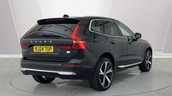 Used Volvo XC60 2024 for sale - 76018086: Photo 2