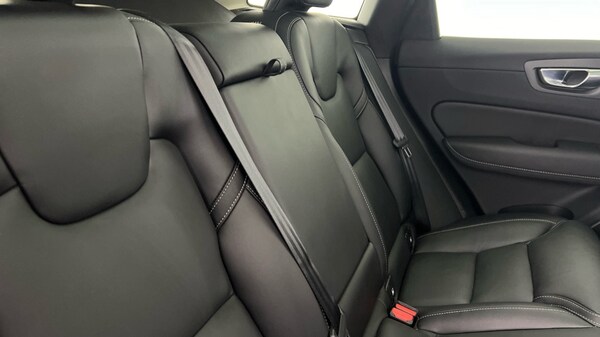 Used Volvo XC60 2024 for sale - 76018086: Photo 32