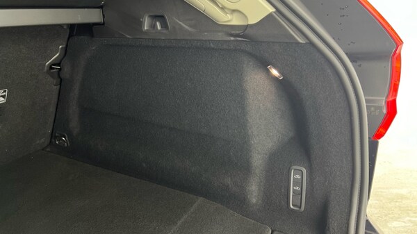 Used Volvo XC60 2024 for sale - 76018086: Photo 36