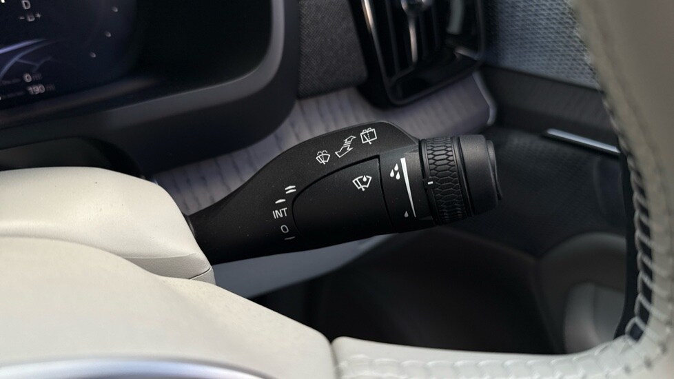 Used Volvo XC90 2025 for sale - 75860217: Photo 45