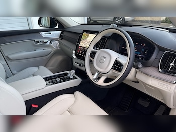 Used Volvo XC90 2025 for sale - 75860217: Photo