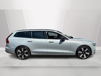 Used Volvo V60 2025 for sale - 79374796: Photo