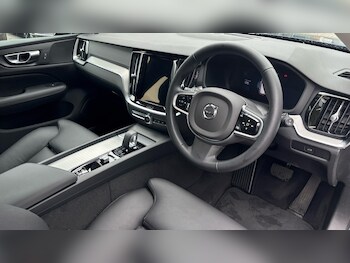 Used Volvo V60 2025 for sale - 75472680: Photo