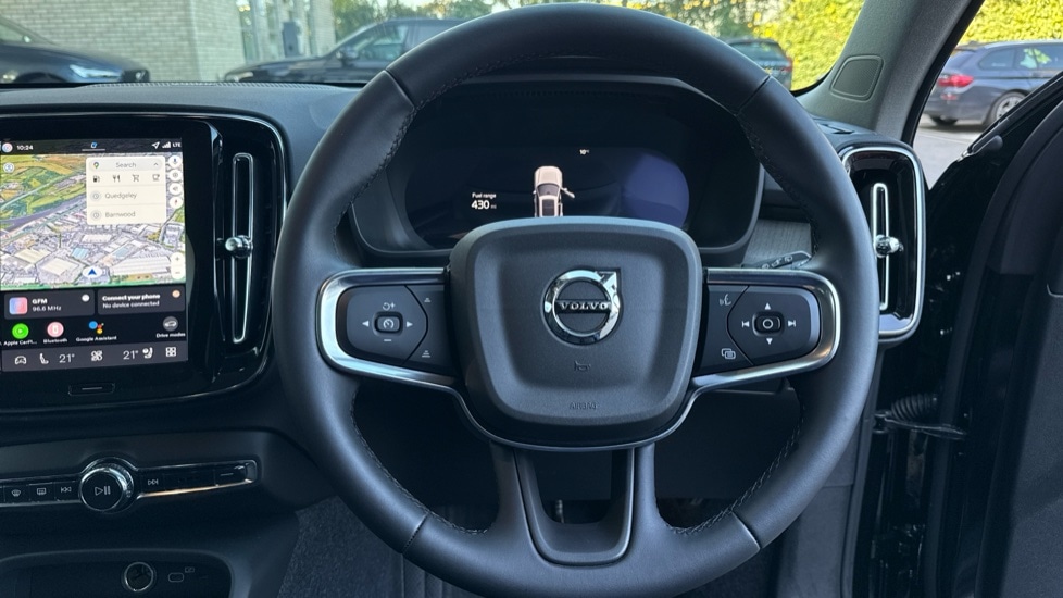 Used Volvo XC40 2025 for sale - 75921901: Photo 10