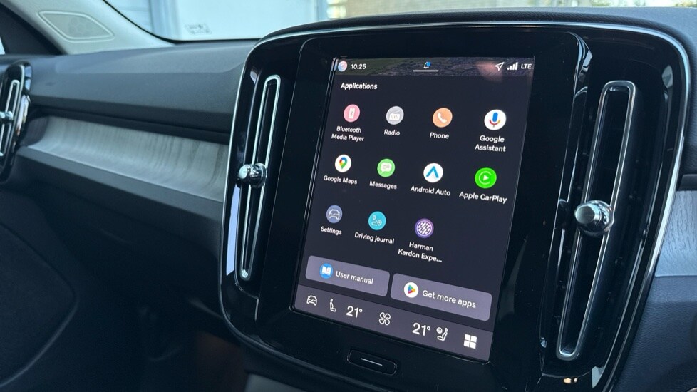 Used Volvo XC40 2025 for sale - 75921901: Photo 12