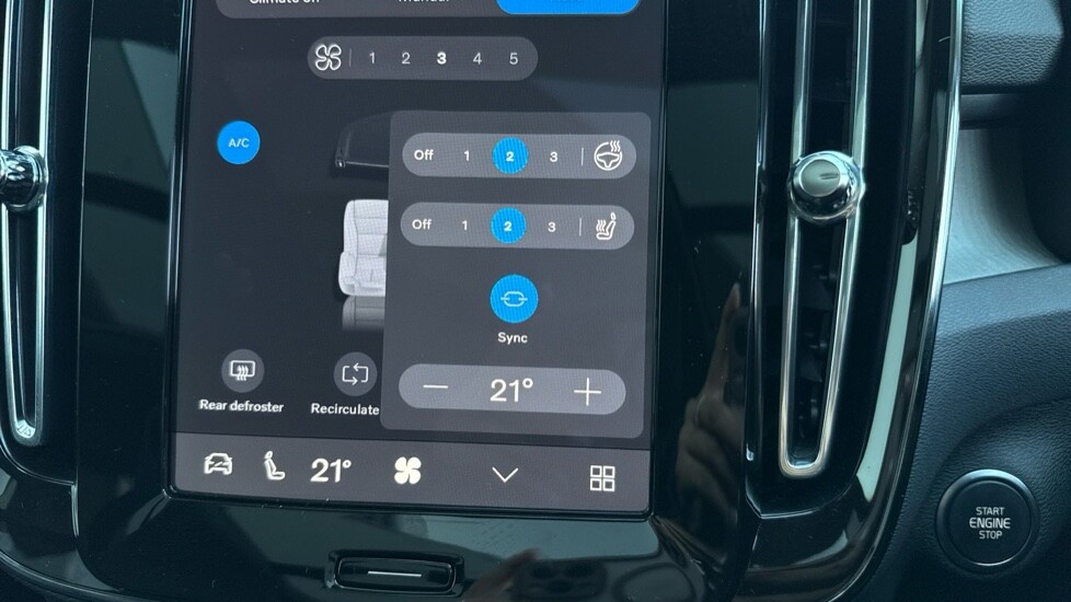 Used Volvo XC40 2025 for sale - 75921901: Photo 17