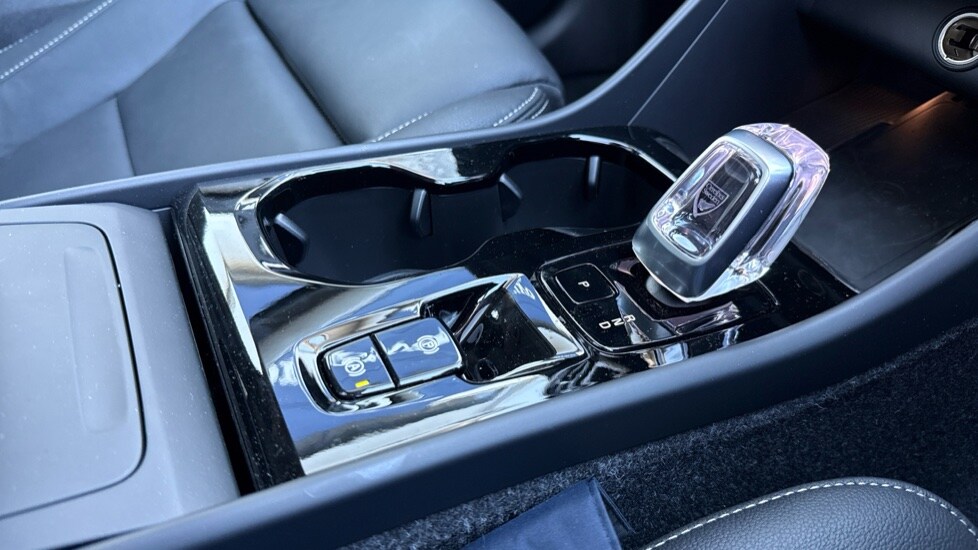 Used Volvo XC40 2025 for sale - 75921901: Photo 23