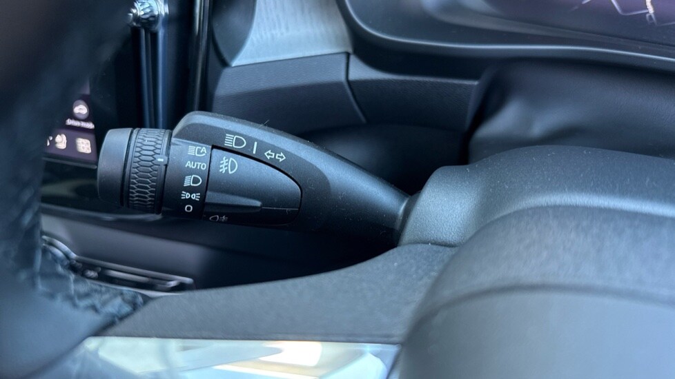 Used Volvo XC40 2025 for sale - 75921901: Photo 30