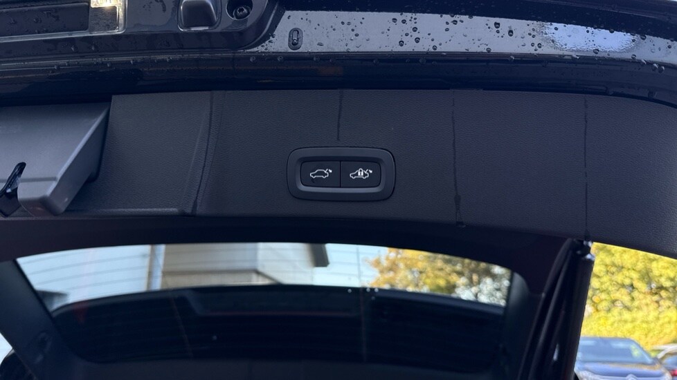 Used Volvo XC40 2025 for sale - 75921901: Photo 43