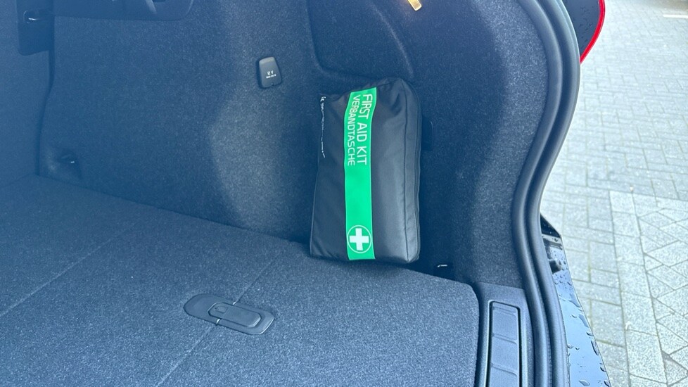 Used Volvo XC40 2025 for sale - 75921901: Photo 44